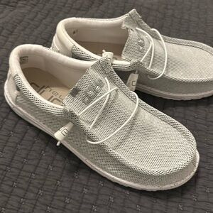 Size 11 Hey Dude Wally Sox